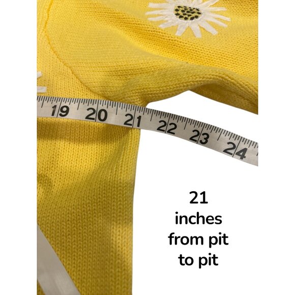 Susan Bristol Yellow Daisy Embroidered Cardigan Sweater | Large | Vintage Cottag - Picture 8 of 9